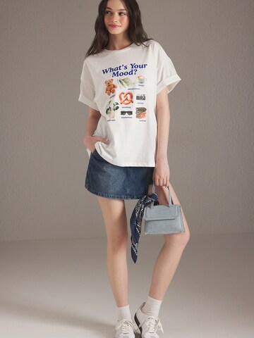 Trendyol Shirt in Beige