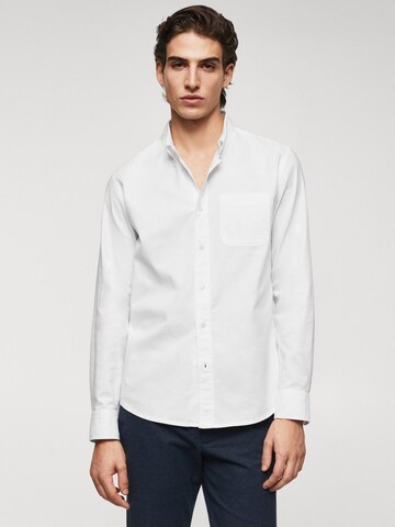 MANGO MAN Regular Fit Skjorte i hvid: forside