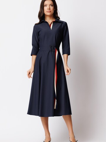 Couture de Marie Jurk 'Midi A-Line Office Dress with V-Neck – Iris' in Blauw: voorkant