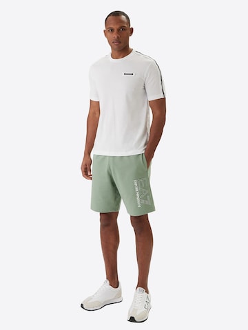 Maglietta di EA7 Emporio Armani in bianco