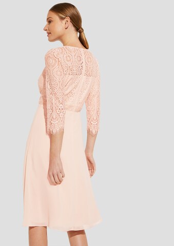 Rochie de cocktail de la COMMA pe roz