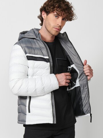 Veste d’hiver KOROSHI en blanc