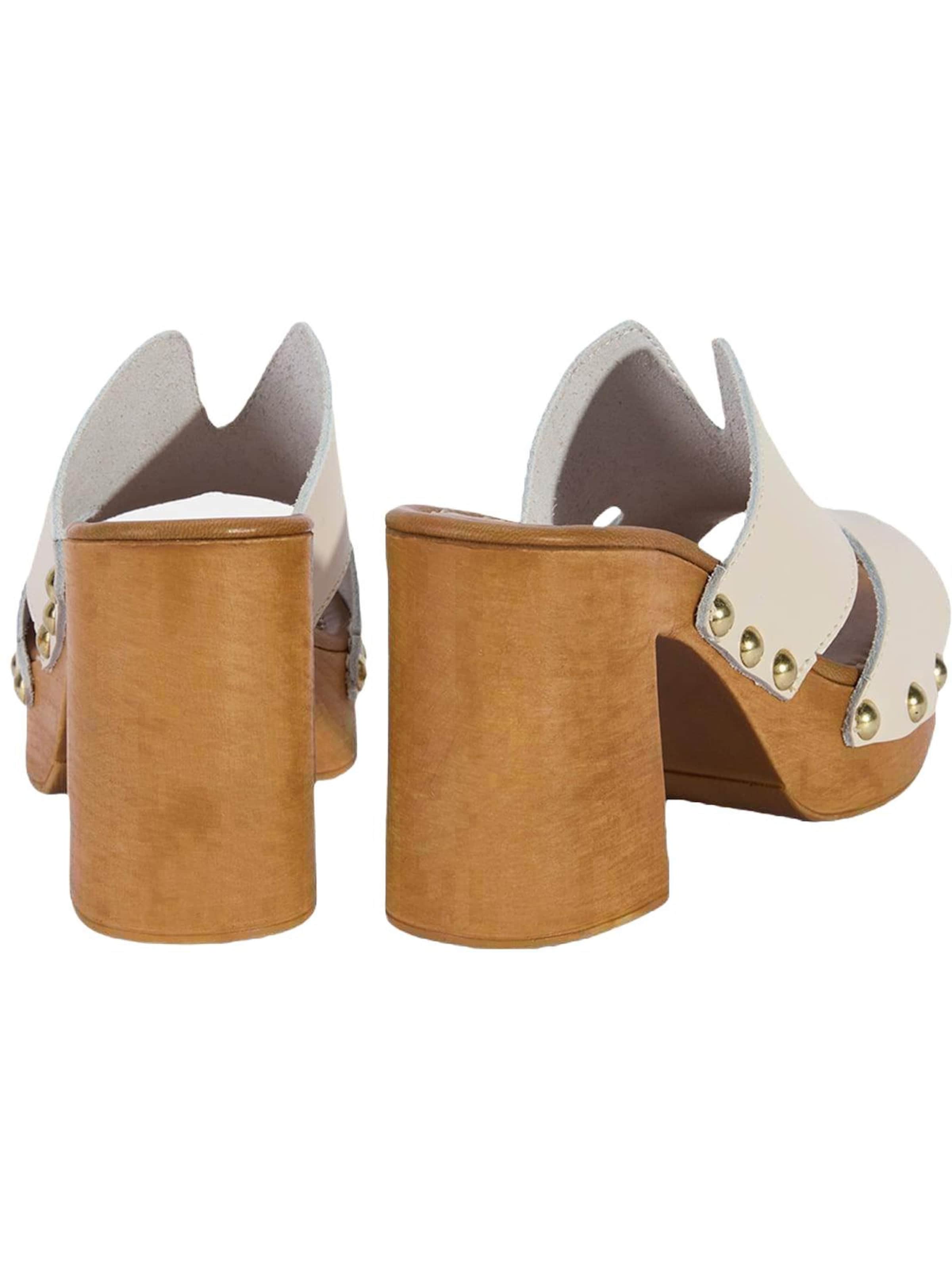 Desa - Zapatillas de casa 'DESA Damen-Plateausandalen aus Leder mit Nietendetail' en blanco