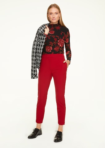 COMMA Slim fit Pants in Red