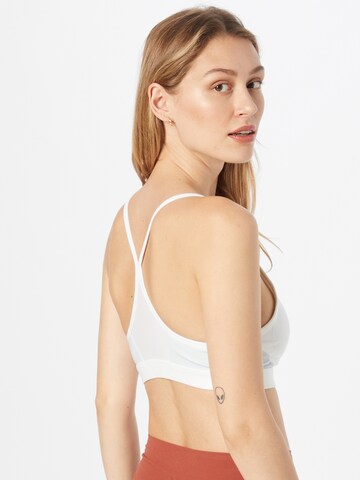 NIKE Bustier Sport-BH 'Indy' in Weiß