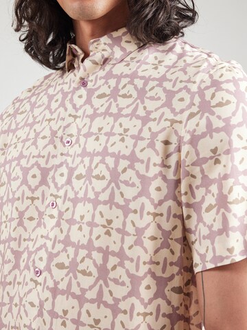 NOWADAYS Regular fit Button Up Shirt in Red