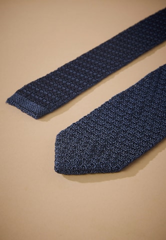 Next Вратовръзка в синьо