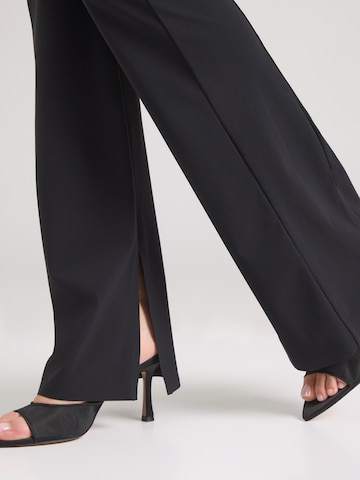 PATRIZIA PEPE Flared Pants in Black