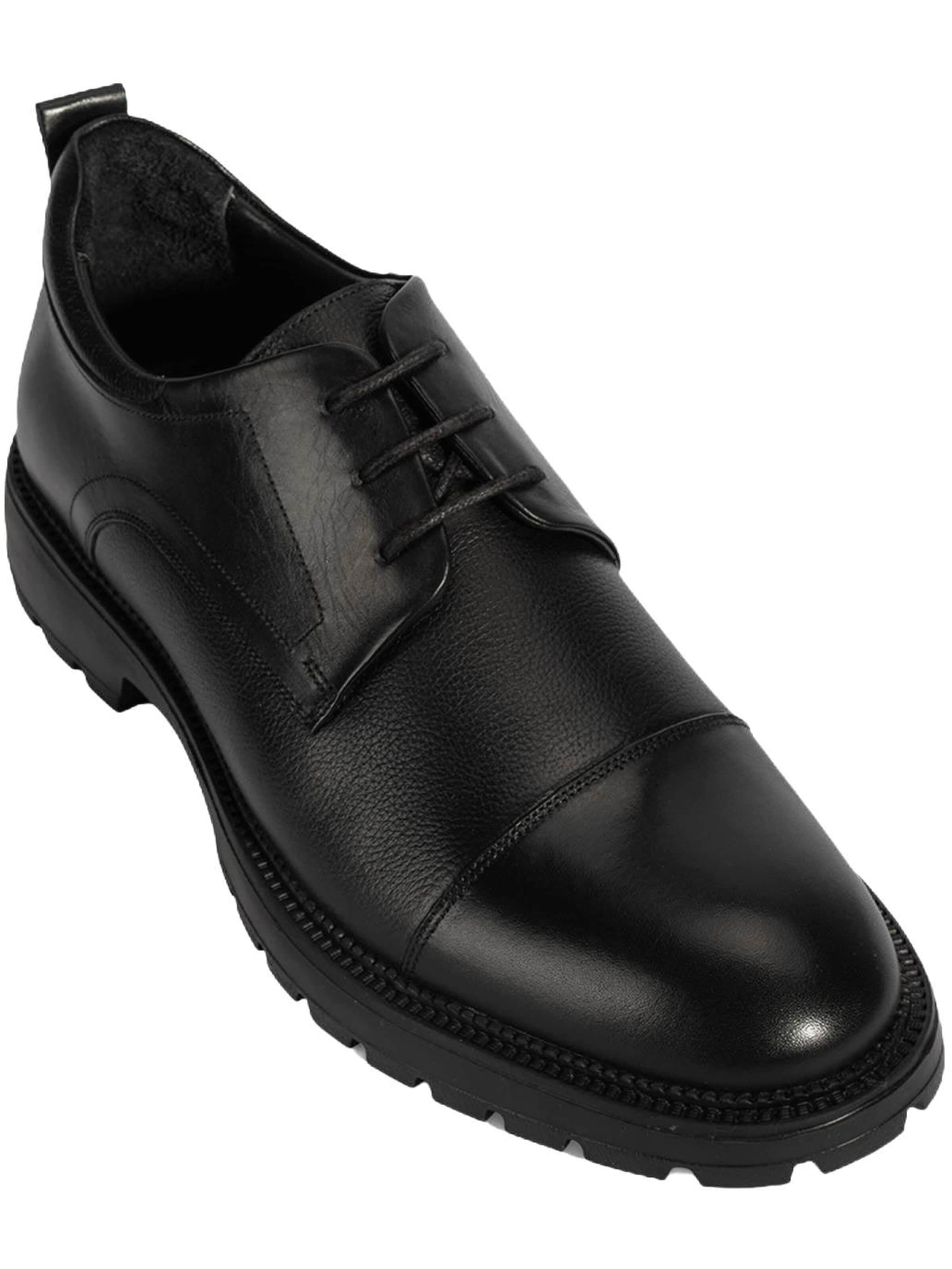 Desa - Zapatillas 'Schnürschuhe' en negro: frente