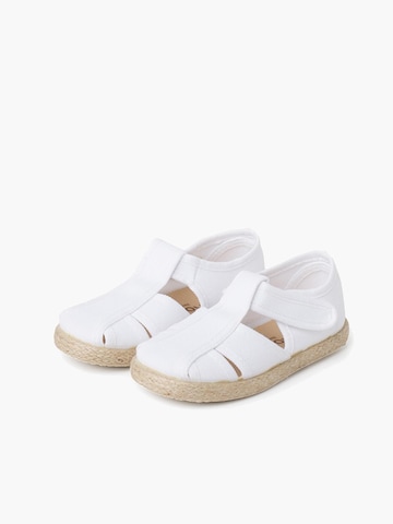 Pisamonas - Zapatos abiertos en blanco