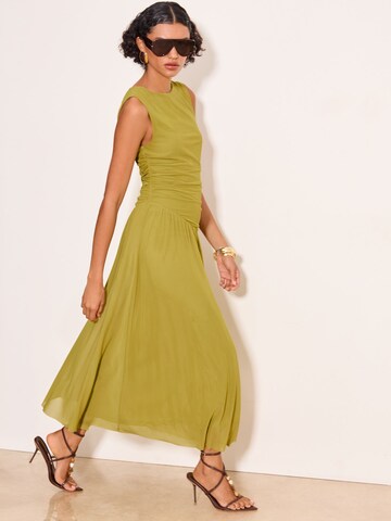 Robe Lipsy en vert