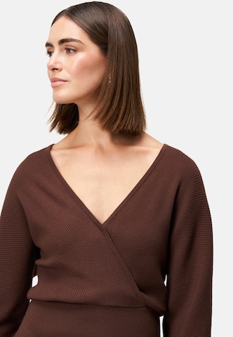 zero Knit dress in Brown