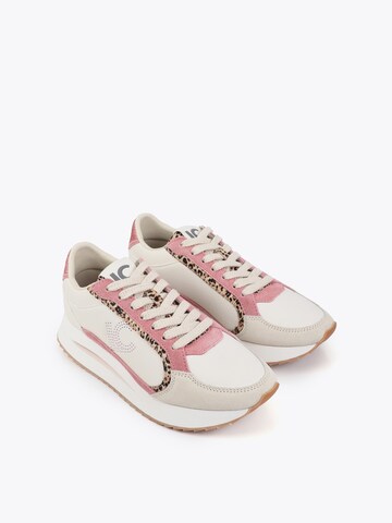 Lola Casademunt Низкие кроссовки в Белый