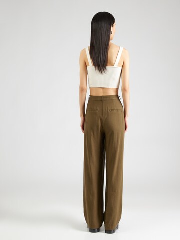 Loosefit Pantaloni con pieghe 'VMMINDY' di VERO MODA in verde