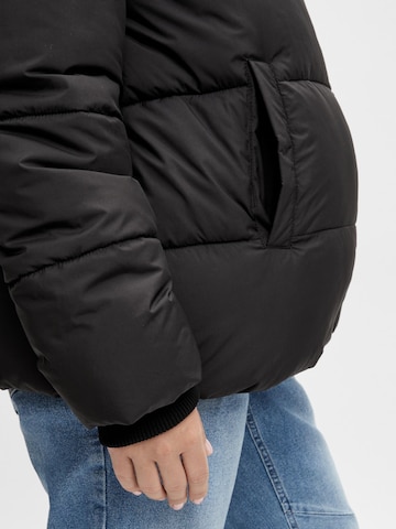 MAMALICIOUS Between-Season Jacket 'Ursa' in Black