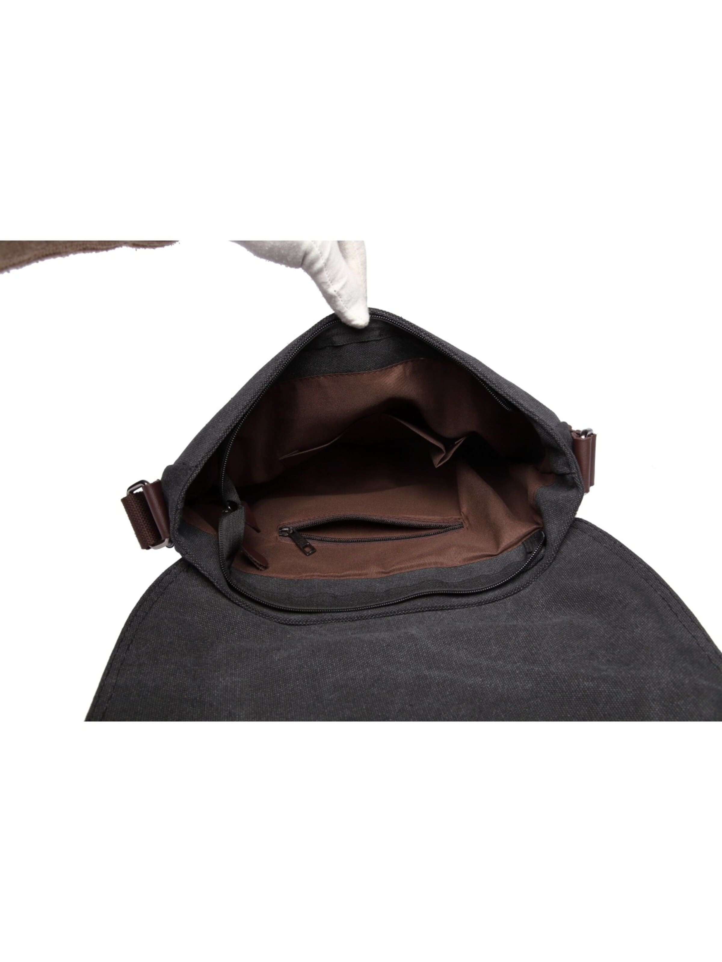 Kono Shoulder Bag in Black