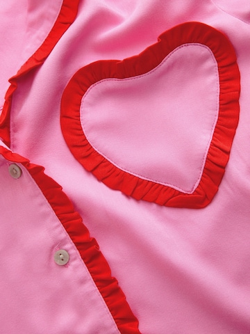 Pijama de la Cath Kidston pe roz