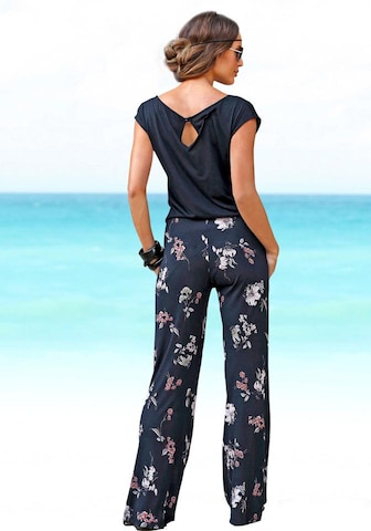 LASCANA Jumpsuit 'LS Overall black-flower' in Zwart