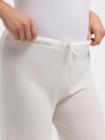 cfab Loosefit Broek 'Flow Pant' in Wit