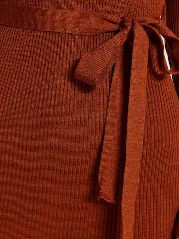 Trendyol - Vestido de punto en rojo