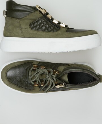 CAPRICE Sneakers & Trainers in 38 in Green: front