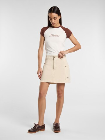DICKIES - Falda 'RIVER RANCH' en blanco