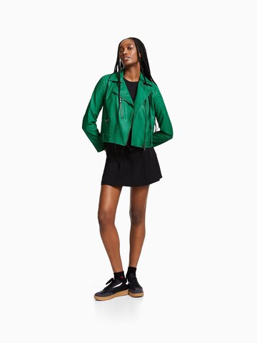 Veste mi-saison Bershka en vert