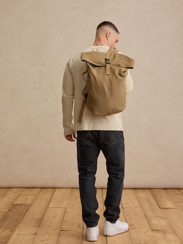DAN FOX APPAREL Backpack 'Sammy' in Brown: front