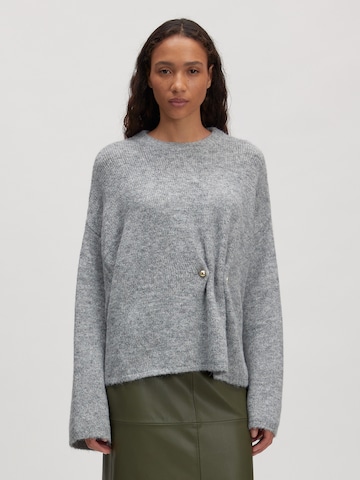 EDITED Pullover 'Noorie' i grå: forside