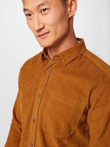 TOM TAILOR Regularny krój Koszula w kolorze brązowy