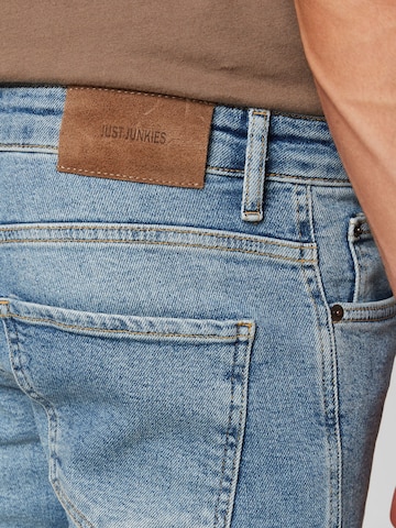 JUST JUNKIES Regular Jeans in Blauw