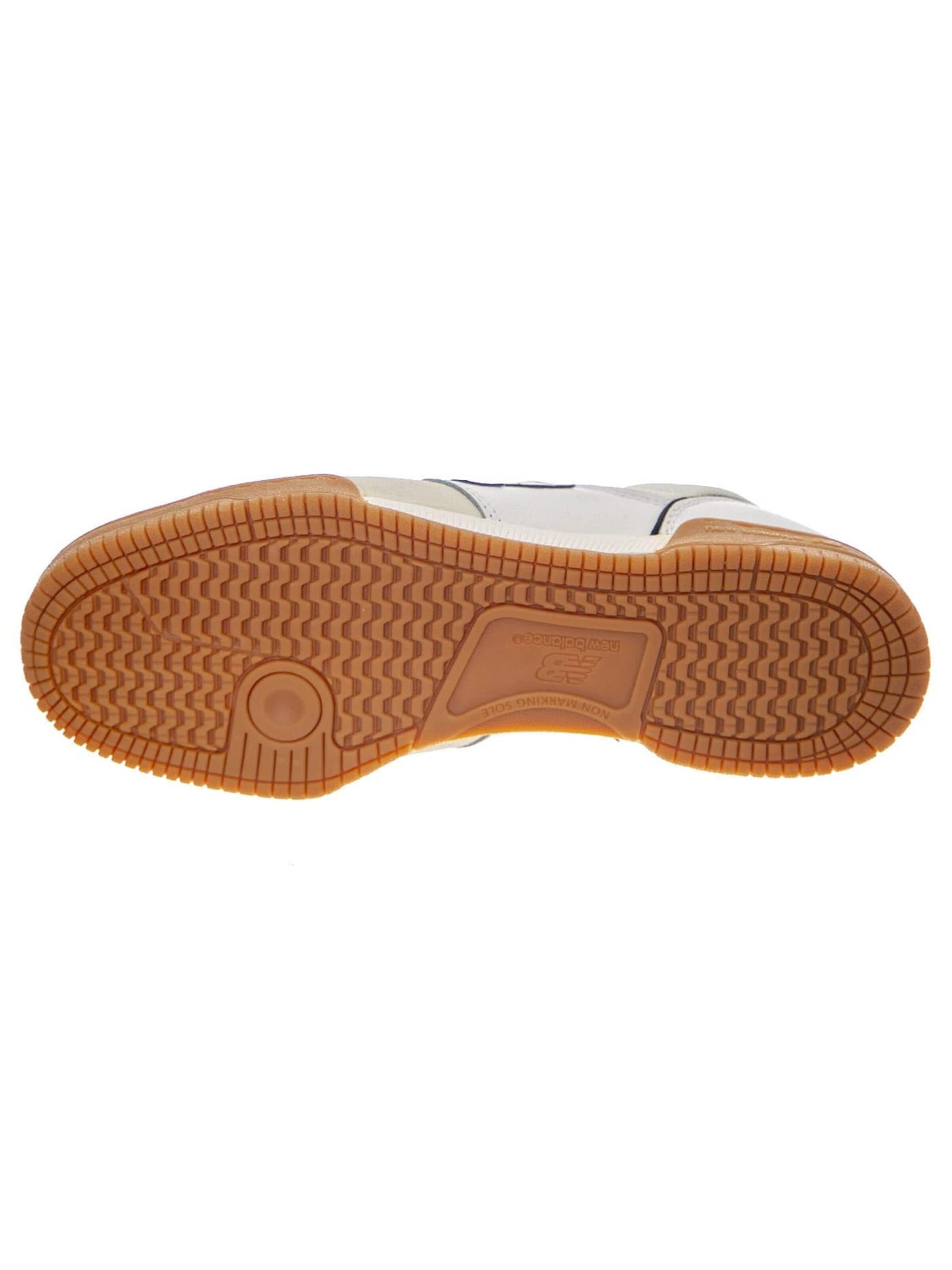 Baskets basses new balance en blanc