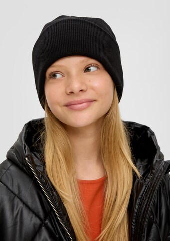 s.Oliver Beanie in Black: front