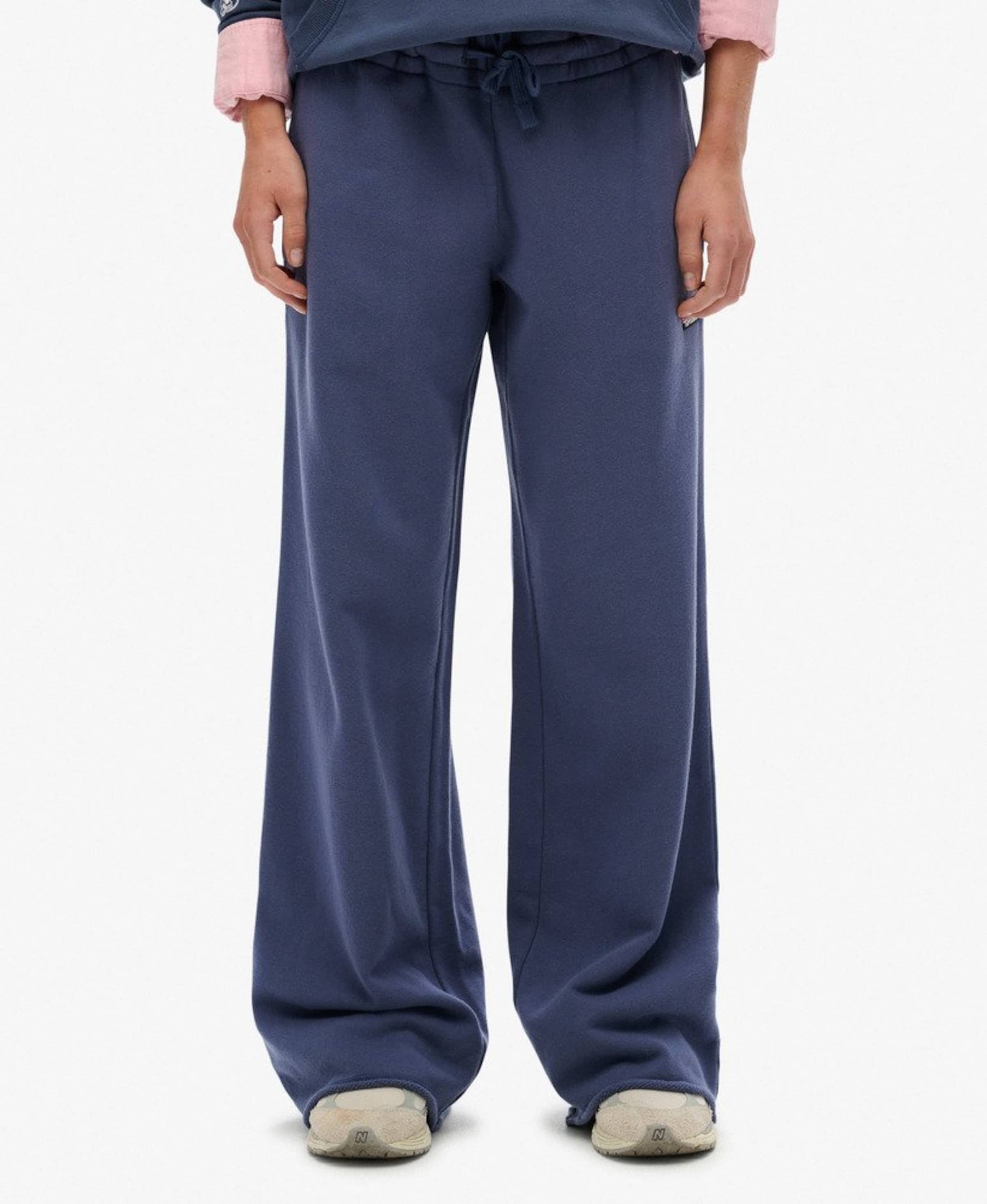 Superdry & Co Broek in Blauw: voorkant