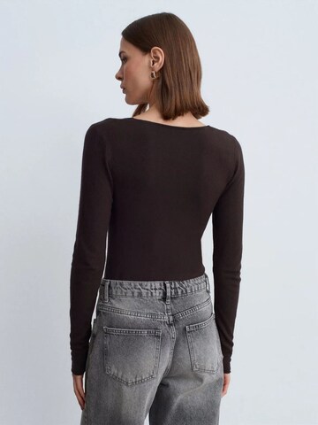 Dilvin Svetr 'Pullover' – hnědá