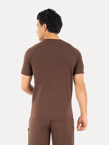 T-Shirt 'Delian' Smilodox en marron