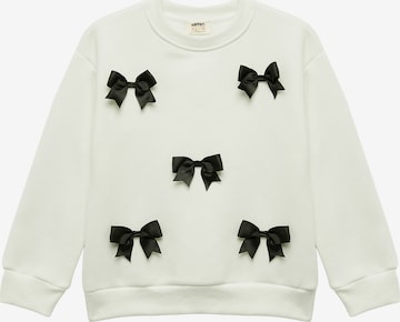 Koton Sweatshirt in White: front