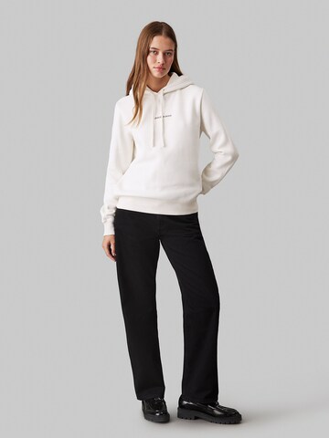 Regular Sweat-shirt Calvin Klein Jeans en blanc