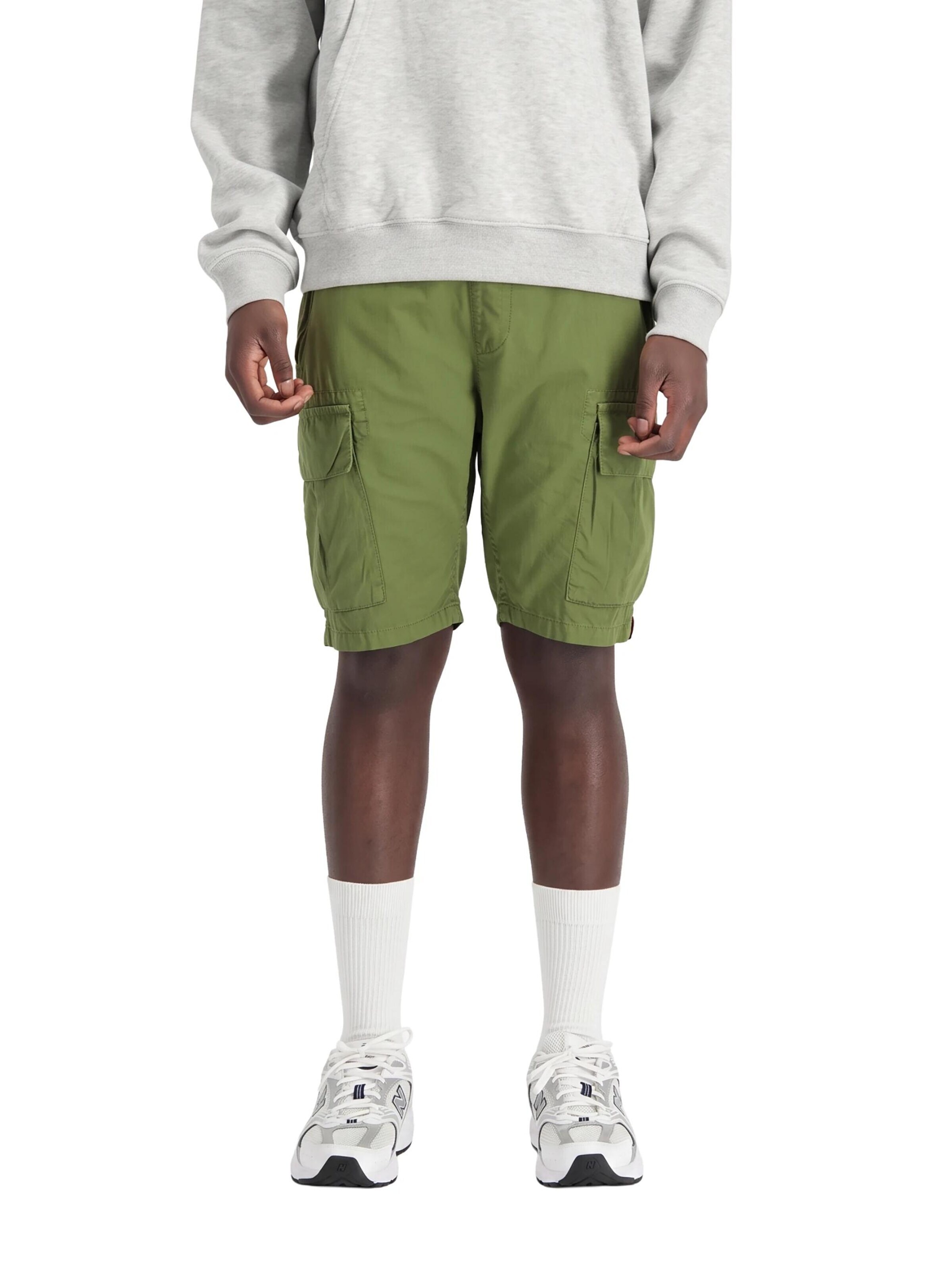ALPHA INDUSTRIES Regular Pants in Green