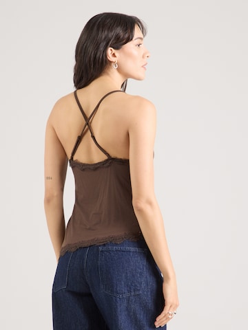 Haut 'Jenny' ABOUT YOU en marron