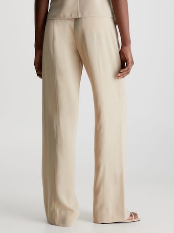 Calvin Klein Loosefit Bundfaltenhose in Beige