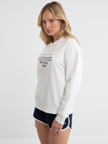 BIG STAR Sweatshirt 'Rumia' in White