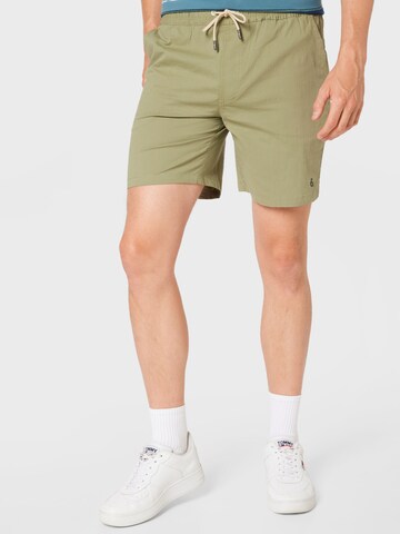 COLOURS & SONS Regular Shorts in Grün: predná strana