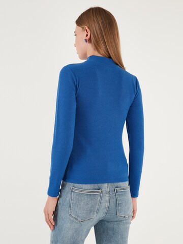 LELA Pullover in Blau