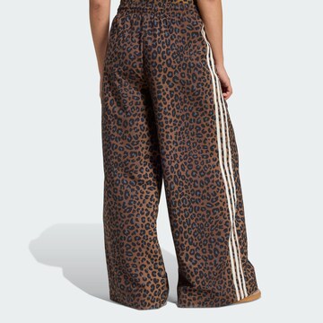 ADIDAS ORIGINALS Baggy Штаны 'Firebird' в Коричневый