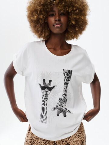 Blue Shadow Bluse 'Bambi'‌‌‌ in Beige: Vorderseite