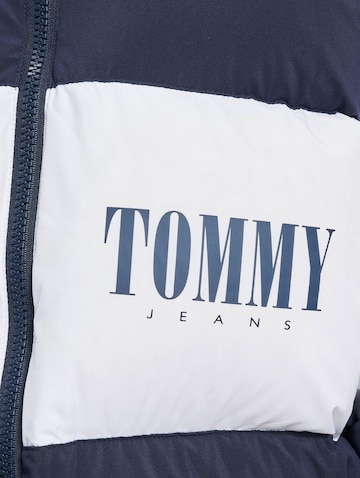 Tommy Jeans Vinterjakke i blå
