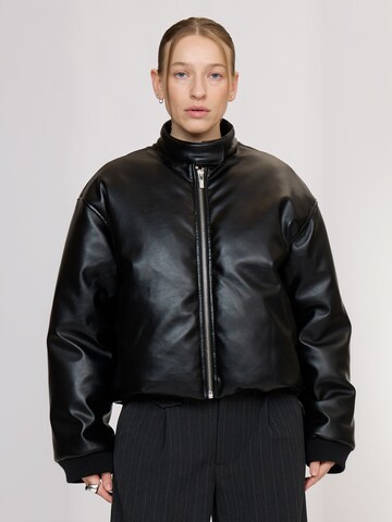 Résumé Between-Season Jacket ' OmeraRS ' in Black: front