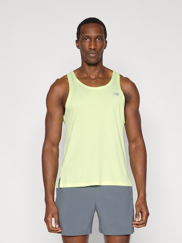 new balance Функциональная футболка 'Essentials' в Желтый: спереди