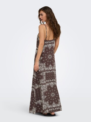 Robe ONLY en marron